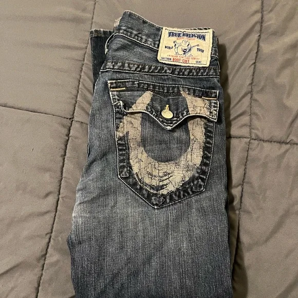 True Religion Relaxed Blue Jeans with Tan Accents - Picture 7 of 7